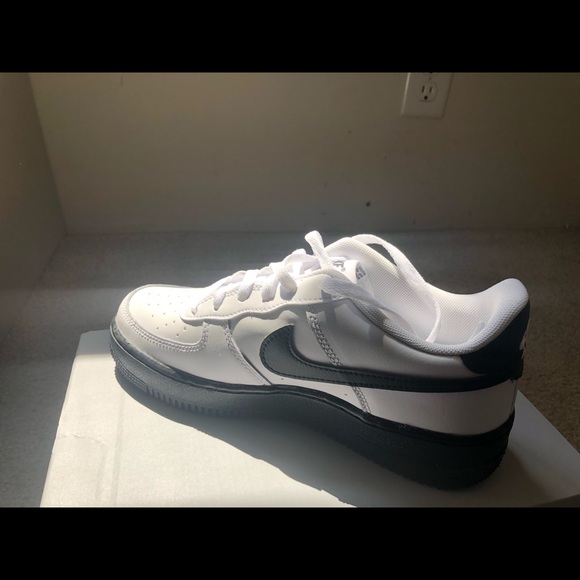 Nike Air Force 1 GS - Picture 6 of 11
